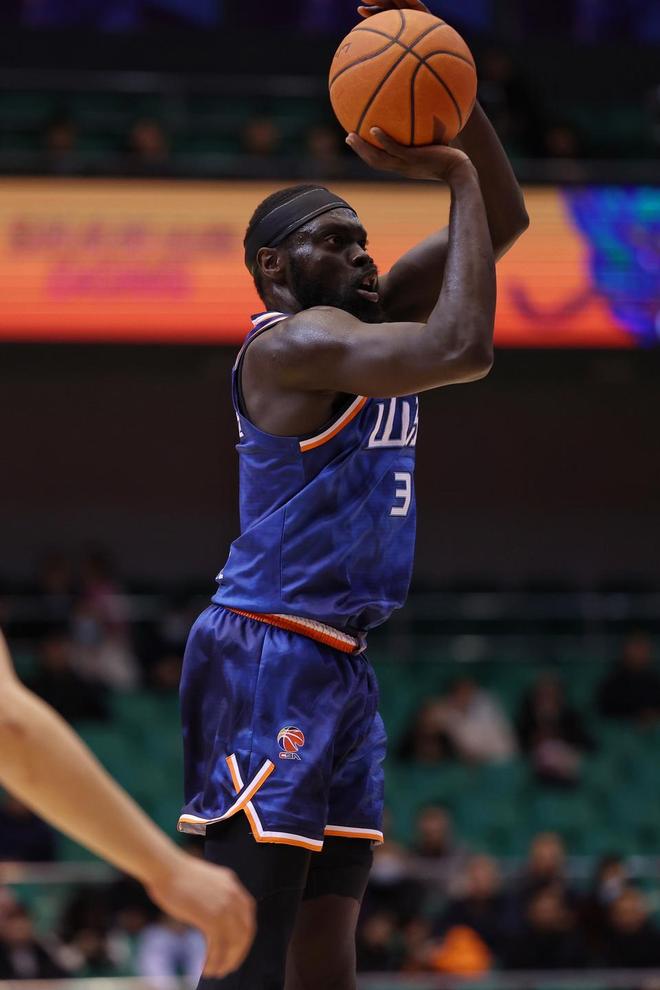 包含洛杉矶湖人内部会议纪要流出：今晚迎来里程碑，CBA常规赛使命明确，心理建设被强调的词条